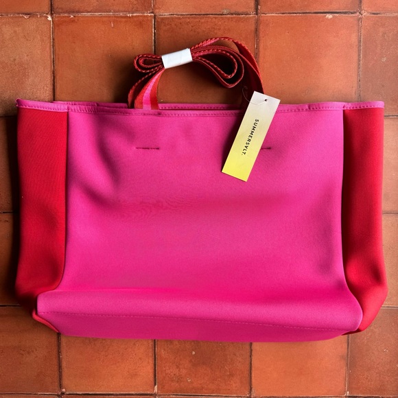 summersalt Handbags - NWT Summersalt Neoprene Beach Tote in Pink/Red